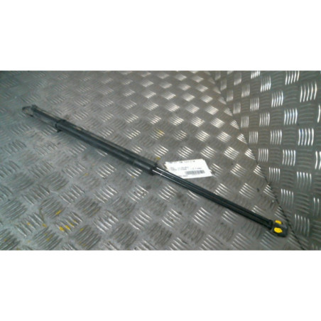 Verin de coffre OPEL CORSA D Photo n°1