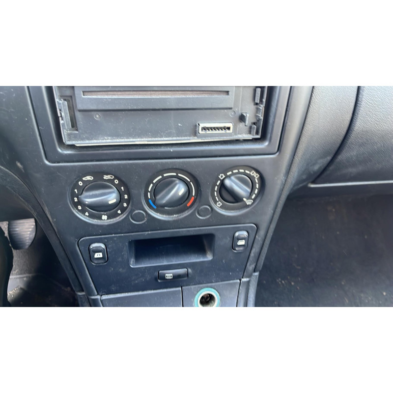 Vitre arriere gauche CITROEN XSARA Photo n°11