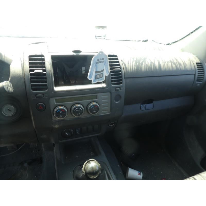 Vitre avant gauche NISSAN NAVARA 1 Photo n°3