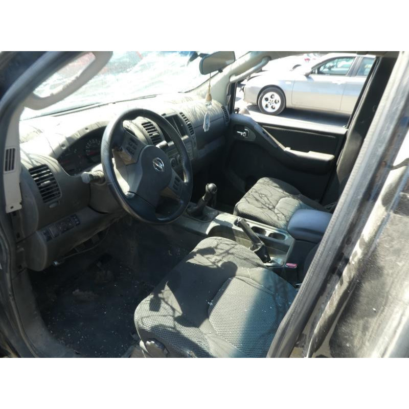 Vitre avant gauche NISSAN NAVARA 1 Photo n°8