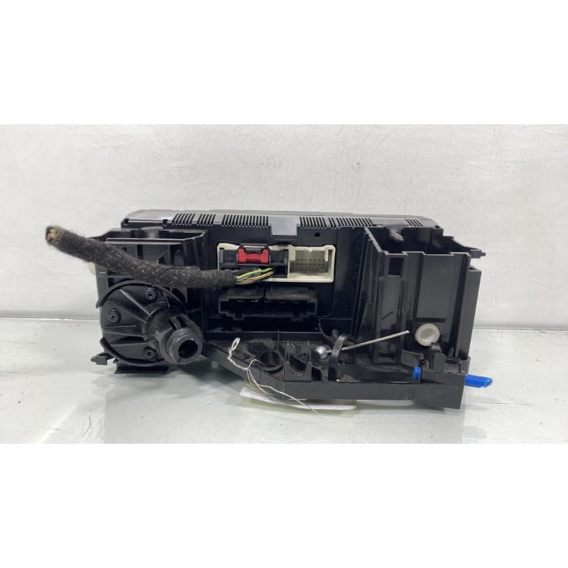Commande chauffage VOLKSWAGEN CADDY 3 Photo n°2