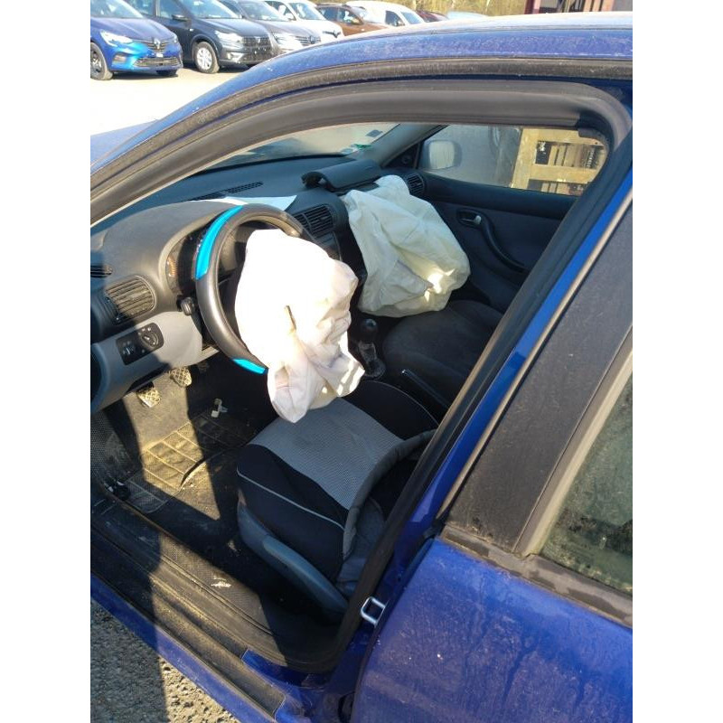 Porte avant gauche SEAT TOLEDO 2 Photo n°10