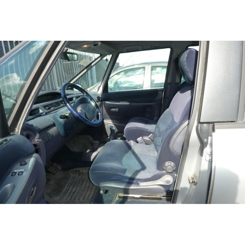 Calandre RENAULT GRAND ESPACE 3 Photo n°7