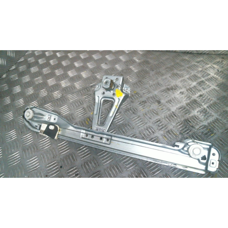 Leve vitre mecanique arriere gauche RENAULT CLIO 3 Photo n°2