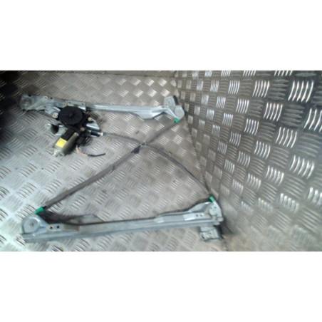 Leve vitre electrique avant droit FORD FOCUS 1 Photo n°1