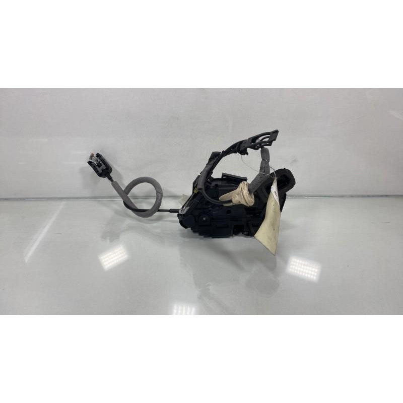 Serrure avant droit VOLKSWAGEN GOLF 7 Photo n°3