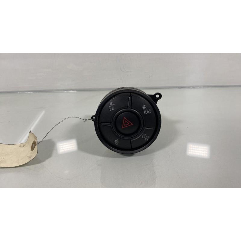 Bouton de warning SSANGYONG ACTYON 1 Photo n°2