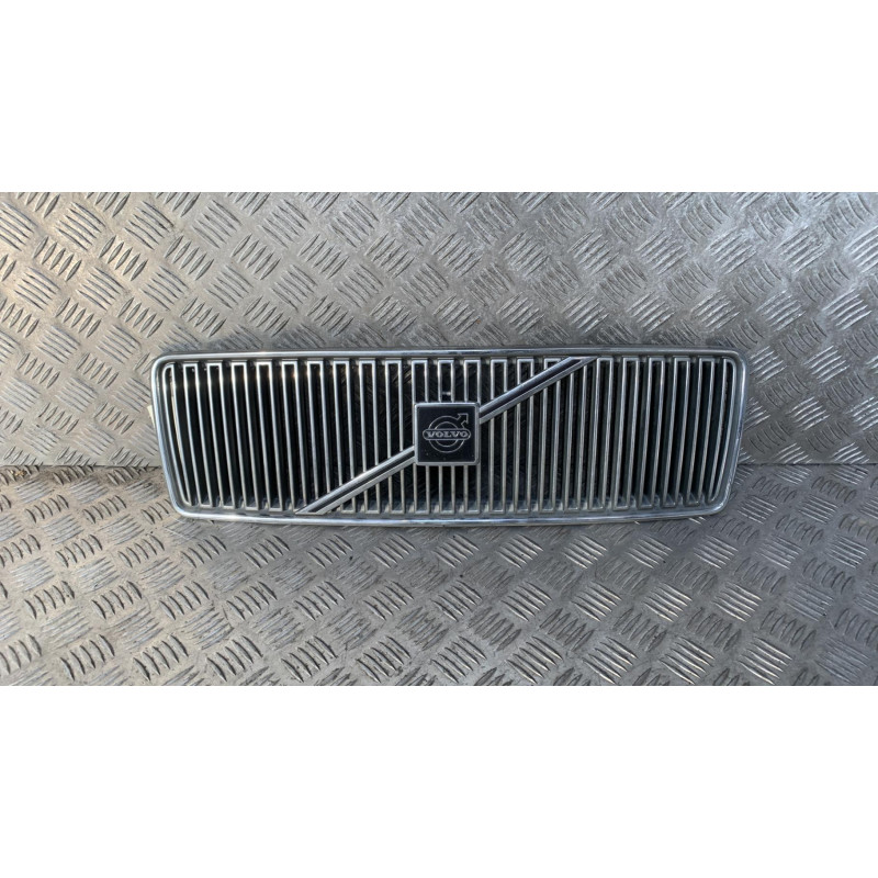 Calandre VOLVO 850 Photo n°1