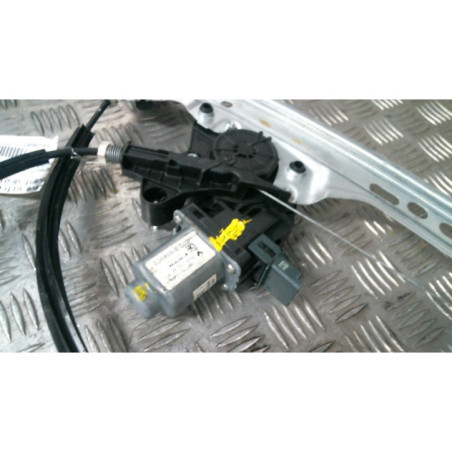 Leve vitre electrique avant droit RENAULT MEGANE 4 Photo n°1