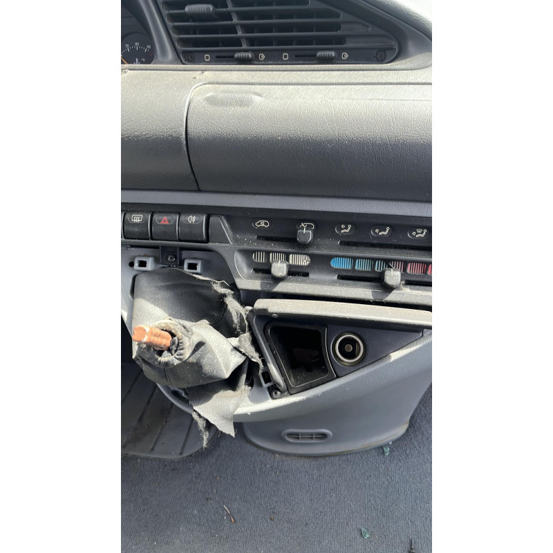 Calandre PEUGEOT 806 Photo n°10