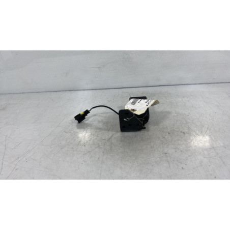 Attache ceinture arriere gauche PEUGEOT 207 Photo n°1