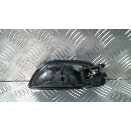 Poignee interieur arriere droit RENAULT MEGANE 4 Photo n°1