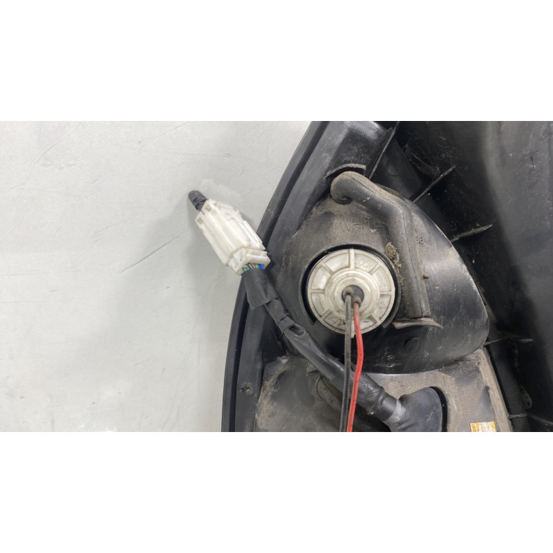 Feu arriere principal droit (feux) HYUNDAI LANTRA 2 Photo n°3