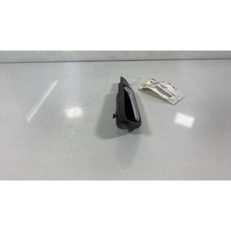 Poignee interieur avant droit MERCEDES CLASSE B 245