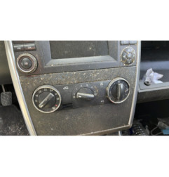 Poignee interieur avant droit MERCEDES CLASSE B 245