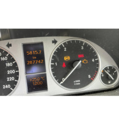 Poignee interieur avant droit MERCEDES CLASSE B 245