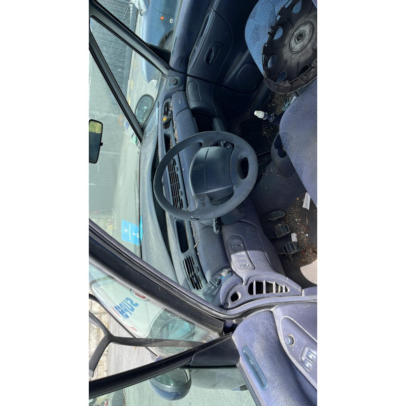 Calandre RENAULT ESPACE 3 Photo n°11
