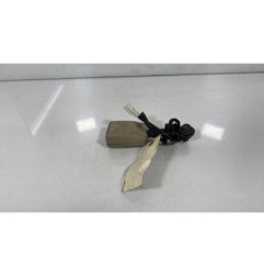 Attache ceinture avant droit NISSAN X-TRAIL 1 Photo n°1