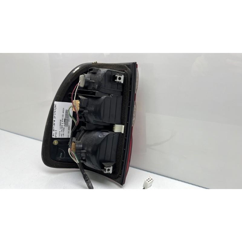 Feu arriere principal droit (feux) TOYOTA LAND CRUISER 4 STATION WAGON J100 Photo n°6