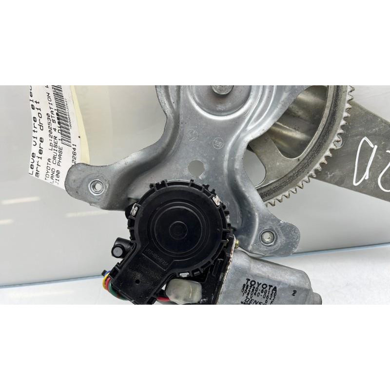 Leve vitre electrique arriere droit TOYOTA LAND CRUISER 4 STATION WAGON J100 Photo n°5