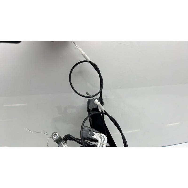 Serrure arriere droit TOYOTA LAND CRUISER 4 STATION WAGON J100 Photo n°3
