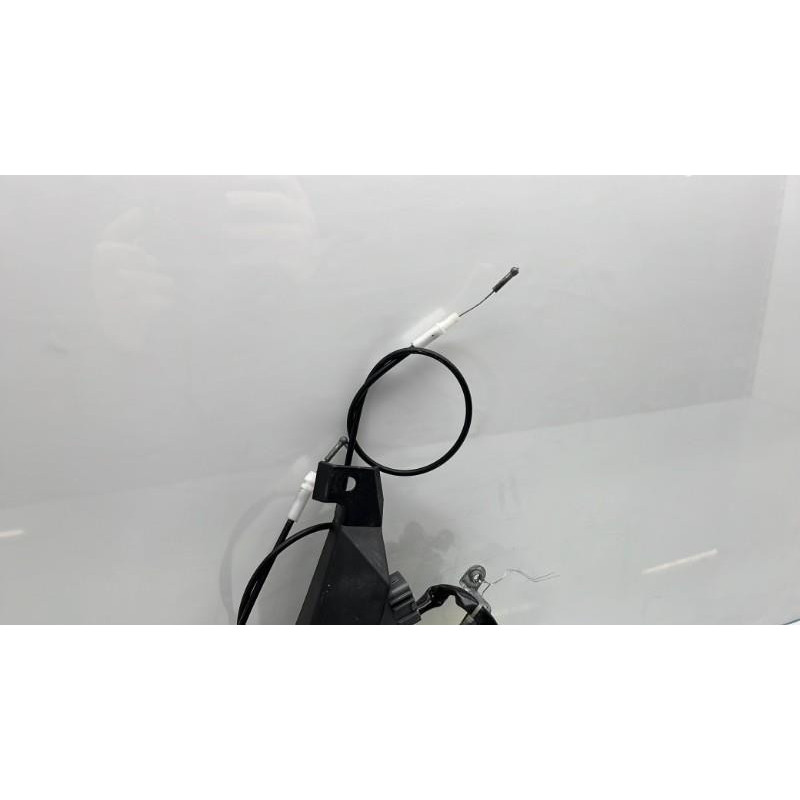 Serrure arriere droit TOYOTA LAND CRUISER 4 STATION WAGON J100 Photo n°5
