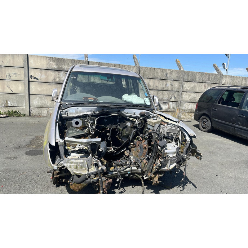 Serrure arriere droit TOYOTA LAND CRUISER 4 STATION WAGON J100 Photo n°15