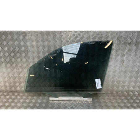 Vitre avant gauche MERCEDES CLASSE M 163 Photo n°1
