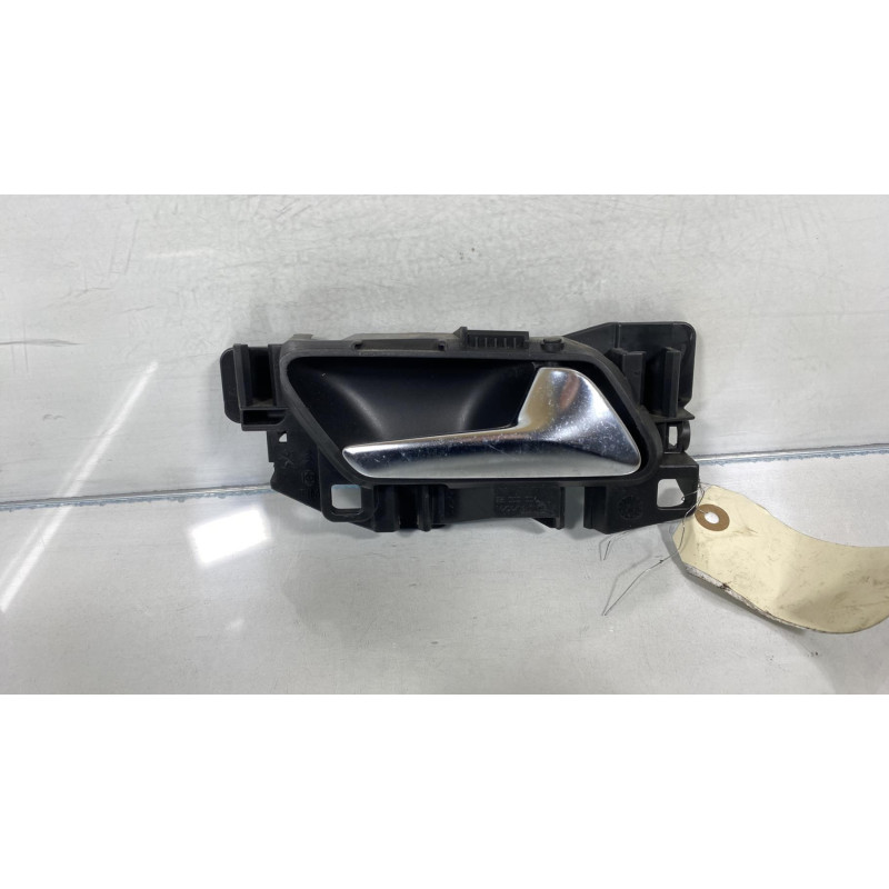 Poignee interieur arriere droit PEUGEOT 308 2 Photo n°3
