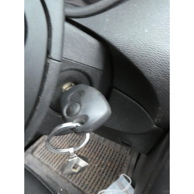 Verin de coffre RENAULT CLIO 3 Photo n°9