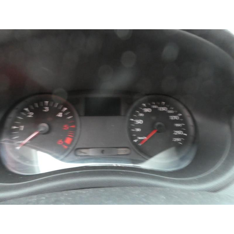 Verin de coffre RENAULT CLIO 3 Photo n°10