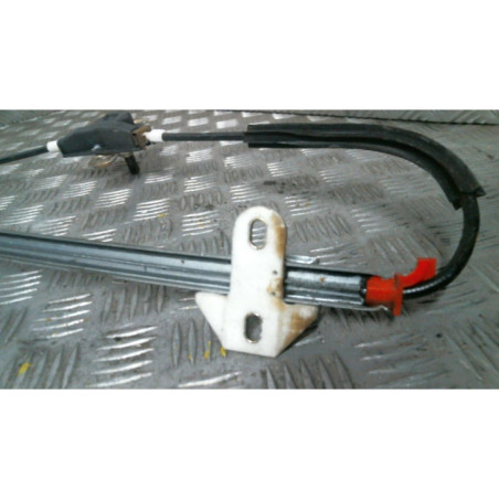 Leve vitre mecanique arriere droit VOLKSWAGEN GOLF 2