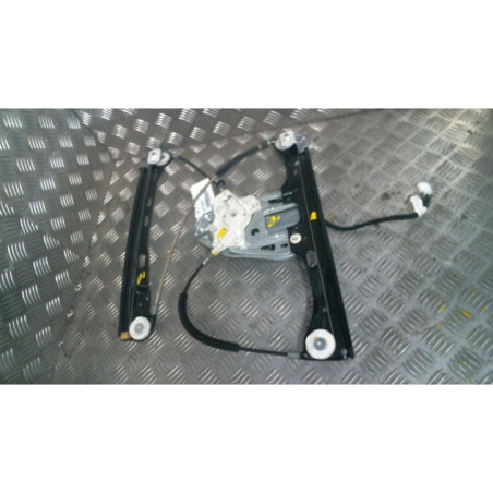 Leve vitre electrique avant droit MERCEDES CLASSE C 203 Photo n°1