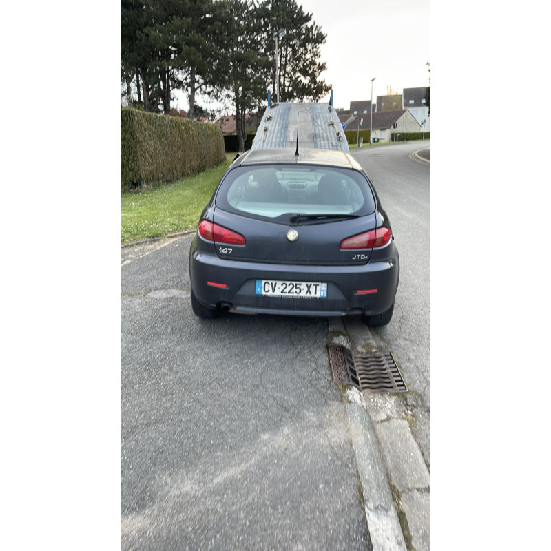 Feu arriere secondaire droit (feux) ALFA ROMEO 147 Photo n°13