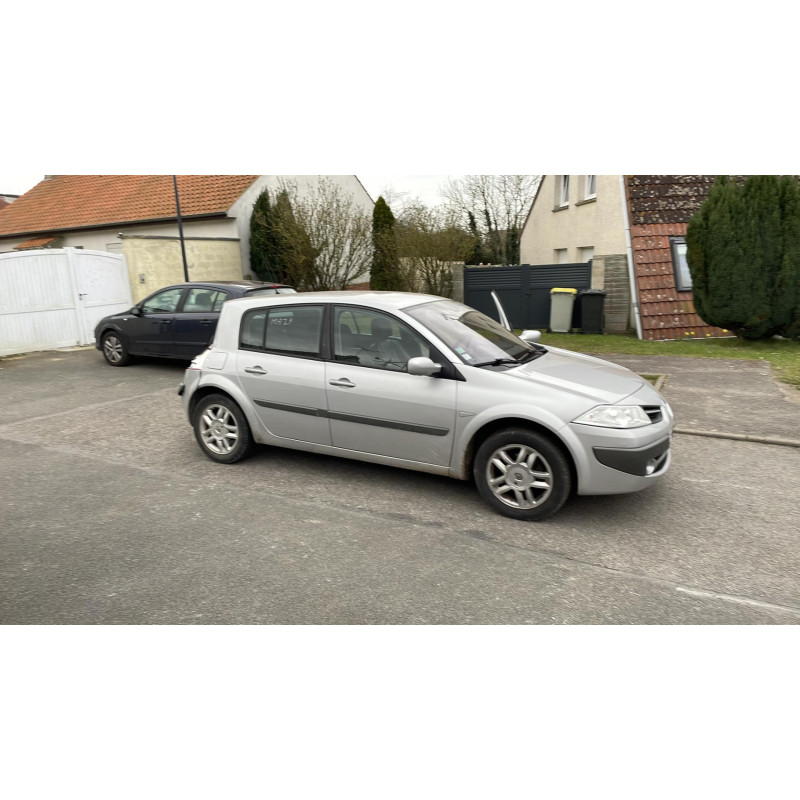 Pretensionneur de ceinture arriere droit RENAULT MEGANE 2 Photo n°5