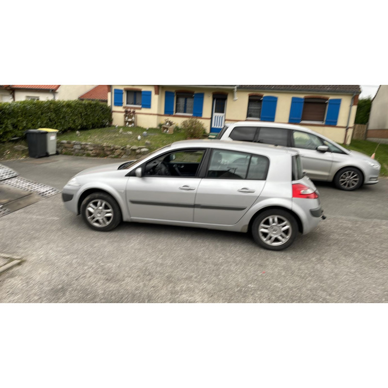 Pretensionneur de ceinture arriere gauche RENAULT MEGANE 2 Photo n°8