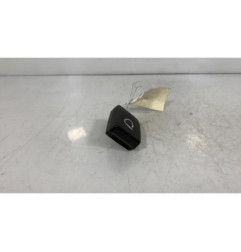 Attache ceinture arriere droit RENAULT SCENIC 2 Photo n°1