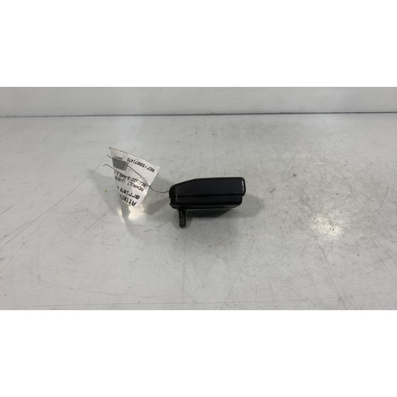 Attache ceinture arriere droit RENAULT SCENIC 2 Photo n°2
