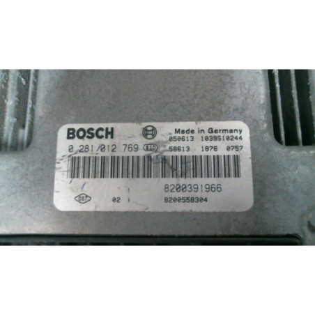 Calculateur moteur RENAULT SCENIC 2 Photo n°1