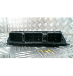 Calculateur moteur RENAULT SCENIC 2