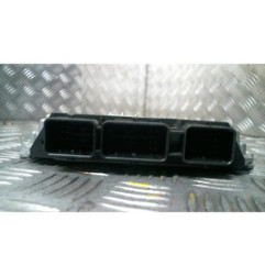 Calculateur moteur RENAULT GRAND SCENIC 2