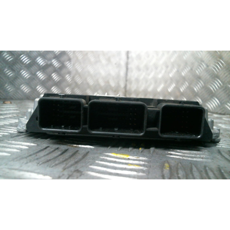 Calculateur moteur RENAULT GRAND SCENIC 2 Photo n°3