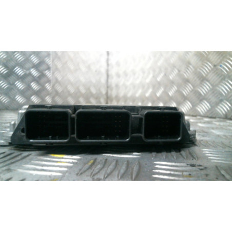 Calculateur moteur RENAULT MEGANE 2 Photo n°1