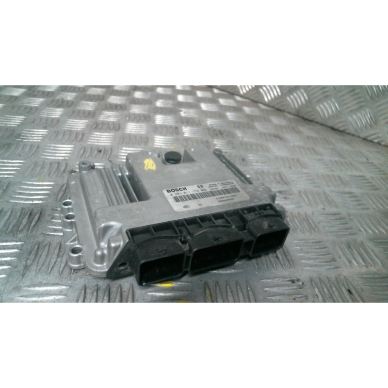 Calculateur moteur RENAULT MEGANE 2 Photo n°3