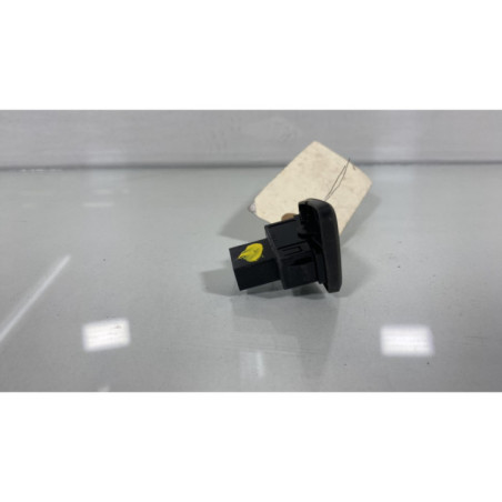 Interrupteur de leve vitre avant droit FIAT 500 2