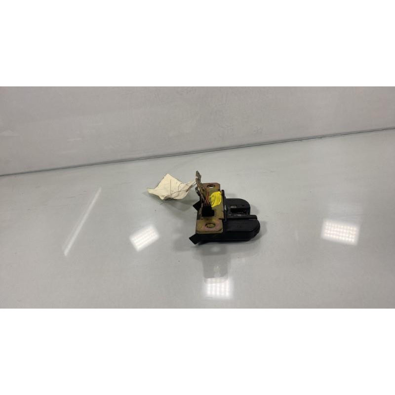 Serrure de coffre VOLKSWAGEN NEW BEETLE 1 Photo n°3