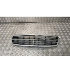 Calandre MERCEDES CLASSE E 211 Photo n°1