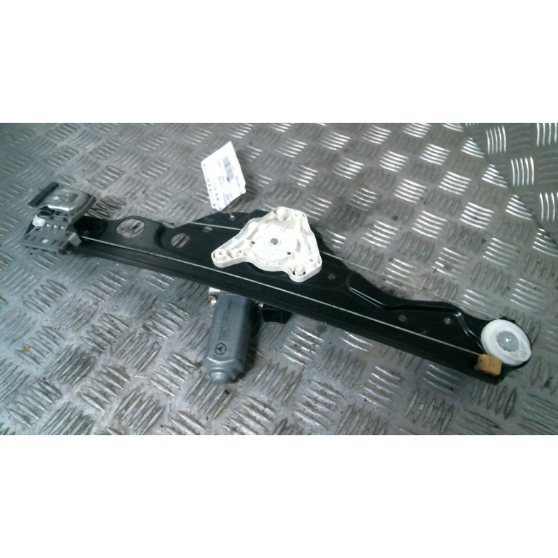 Leve vitre electrique arriere droit MERCEDES CLASSE E 211 Photo n°1