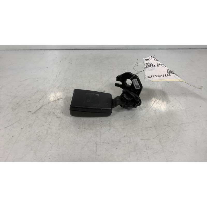 Attache ceinture arriere droit OPEL CORSA E Photo n°1