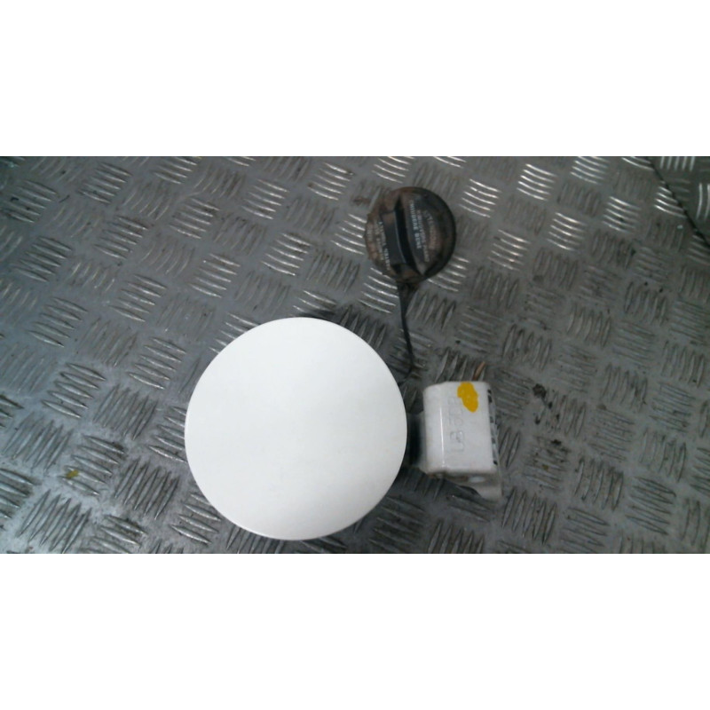 Trappe d'essence KIA RIO 3 Photo n°1